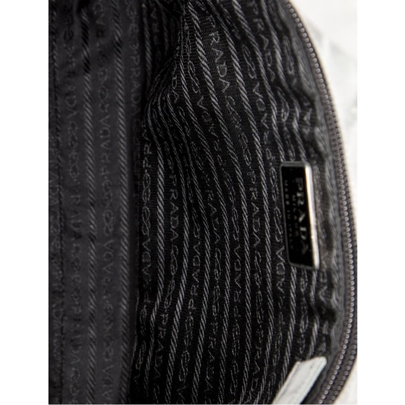 Prada ✨Rare✨ Tessuto Shoulder Bag - Picture 6 of 6